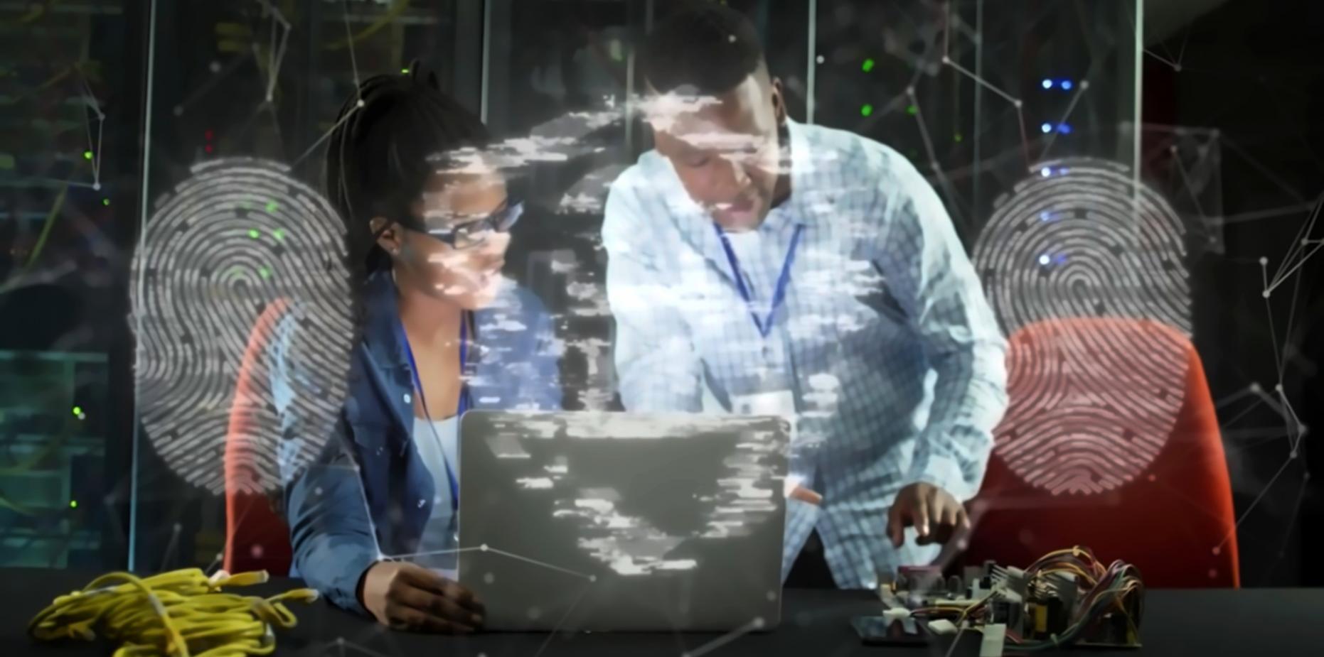 Detaillierte Visualisierung von Trainingsprozessen und Modellverhalten